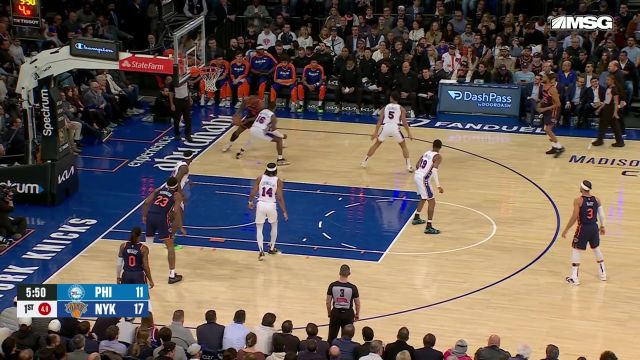 【2025年04月02日 76人vs尼克斯集锦】一个字就是干 阿奴诺比底线闪转腾挪漂移投篮打成2+1