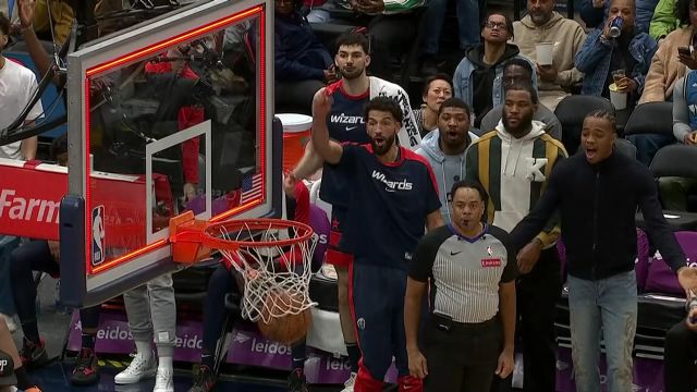 【2025年04月03日 国王vs奇才集锦】与时间完成赛跑！普尔读秒推进连过数人压哨上篮命中