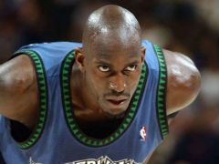 与前老板恩怨翻篇！森林狼易主重新联系加内特 有望退役21号球衣