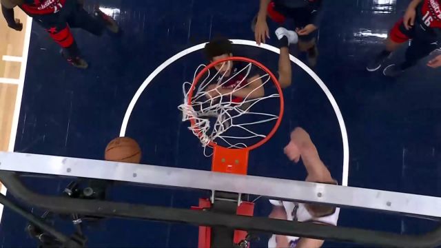 【2025年04月03日 国王vs奇才集锦】默契连线！蒙克妙传空切顺下的小萨势大力沉双手重扣