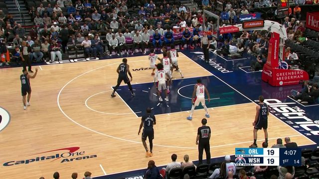 【2025年04月04日 魔术vs奇才集锦】几人合围奋力抢断 尚帕涅瞅准时机上演空切虐筐