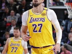 湖人“无浓眉不成局”？只剩下一个傻大个 2大缺陷扶不上墙