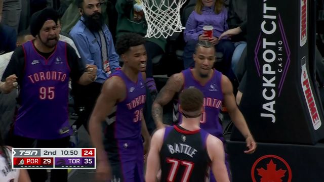 【2025年04月04日 开拓者vs猛龙集锦】反击速度快如闪电！AJ·劳森反击快攻上篮命中还有加罚