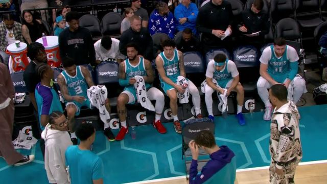 【2025年04月05日】NBA常规赛：国王vs黄蜂第3节中文解说录像回放