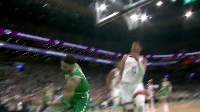 【2025年04月05日 太阳vs凯尔特人集锦】闲庭信步！塔图姆突破平地起惊雷 飞身暴扣哨响球进