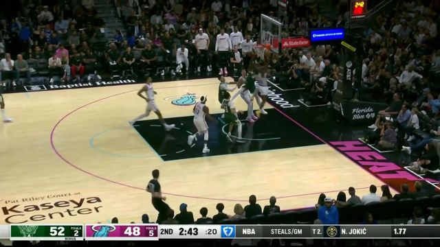 【2025年04月06日 雄鹿vs热火集锦】眼疾手快攻防一体！米切尔虎口夺食抢断字母哥反击上篮一条龙