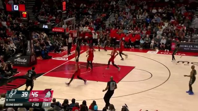 【2025年04月07日 马刺vs开拓者集锦】天赋没的说！卡斯尔弧顶突破无惧包夹上演滑翔飞扣