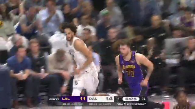 【2025年04月10日 湖人vs独行侠集锦】东契奇面对莱夫利三分飙进 再传八村垒无解三分续上火力