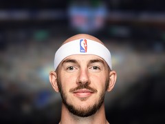 NBA每日抢断王：亚历克斯·卡鲁索5抢断(2025年04月10日)