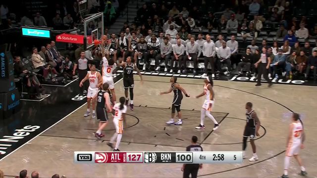 【2025年04月11日 老鹰vs篮网集锦】仿佛要把篮筐扣碎！巴洛转身碾进篮下旱地拔葱完成暴扣