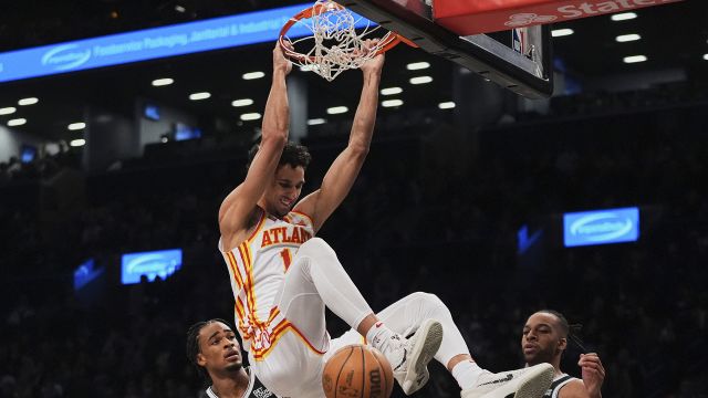 【2025年04月11日 老鹰vs篮网集锦】老鹰133-109篮网 里萨谢和特雷杨合砍60分带领老鹰轻松战胜篮网