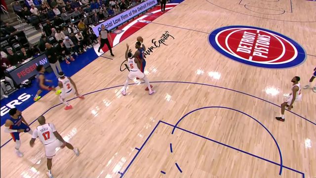 【2025年04月11日 尼克斯vs活塞集锦】眼里只有篮筐！坎宁安接杜伦传球直杀禁区双手重扣