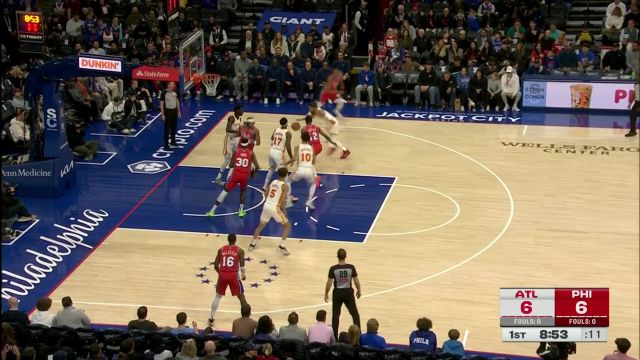 【2025年04月12日 老鹰vs76人集锦】团队默契尽显！特雷杨超远长传联动丹尼尔斯助飞里萨谢暴扣炸筐