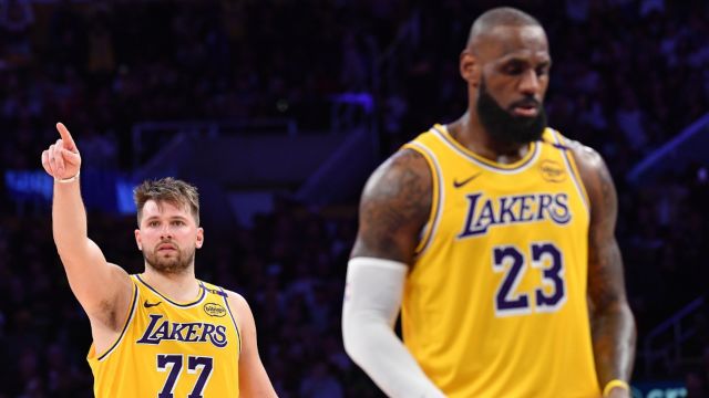 【2025年04月12日 火箭vs湖人集锦】联盟最新形势：东部前十排名确定，湖人锁第三&勇士收官日死磕快船