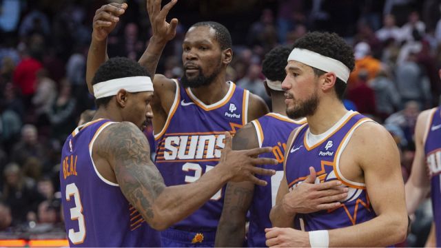 【2025年04月12日 马刺vs太阳集锦】太阳乐透签+附加赛全丢！或延伸条款裁掉比尔摆脱累赘，1.1亿薪资分期五年支付