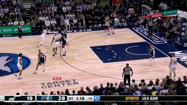 【2025年04月14日 爵士vs森林狼集锦】眼里只有篮筐！森萨博击地妙传挡拆顺下的迈卡-波特单手劈扣