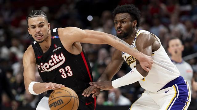 【2025年04月14日 湖人vs开拓者集锦】湖人81-109开拓者 班顿23+7克内克特空砍27分开拓者大胜残阵湖人赛季收官