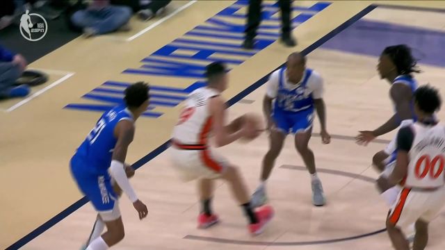 【2025年04月14日 活塞vs雄鹿集锦】身高不够弹跳来凑 布耶拔地而起正面封盖对手霸气十足