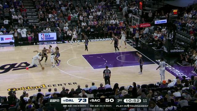 【2025年04月17日 独行侠vs国王集锦】组织方面同样出色 浓眉吸引火力助莱夫利空接灌筐