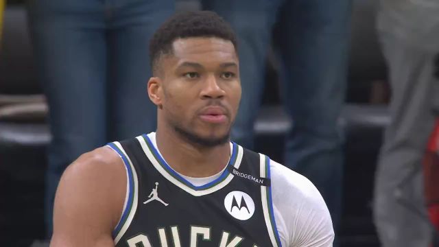 【2025年04月20日 雄鹿vs步行者集锦】雄鹿98-117步行者 字母哥空砍35+12步行者6人上双大胜雄鹿先下一城