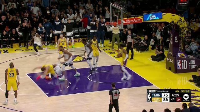 【2025年04月23日 森林狼vs湖人集锦】末节发起反击！森林狼全员发力打出一波12-3的进攻波缩小分差打停湖人