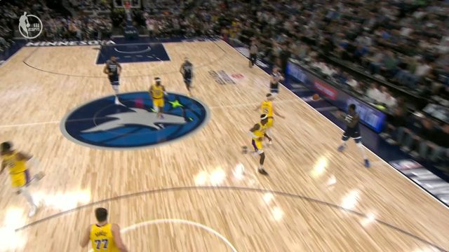 【2025年04月26日 湖人vs森林狼集锦】攻最能防的人 兰德尔连续身体对抗造杀伤艰难取下2+1