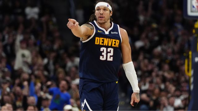 【2025年04月27日 掘金vs快船集锦】戈登补扣绝杀！掘金2-2扳平比分，雷霆获7天休息时间坐拥渔翁之利