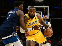 湖人记者感叹詹姆斯高水准被辜负：东契契里弗斯未来可期，本赛季结果太可惜