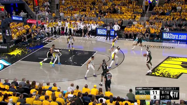 【2025年04月30日 雄鹿vs步行者集锦】梦幻开局！字母哥篮下无视西亚卡姆防守强硬上篮命中打出13-0的开局