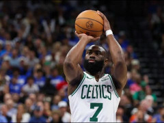 凯尔特人晋级！杰伦布朗56次20+5追平皮尔斯，并列绿军队史第五