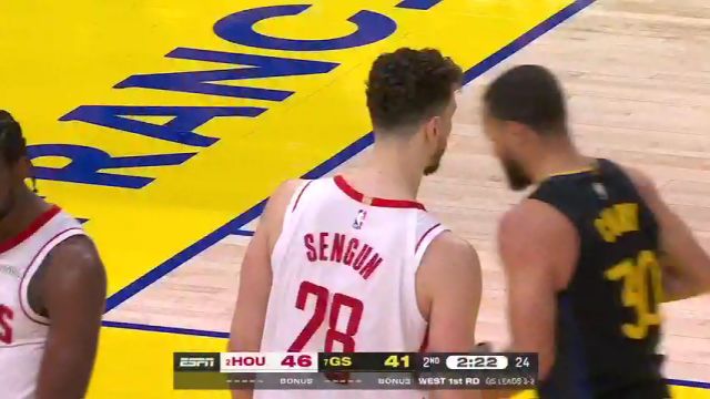 【2025年05月03日 火箭vs勇士集锦】跟得太紧！范弗利特一脚急刹踩掉库里战靴