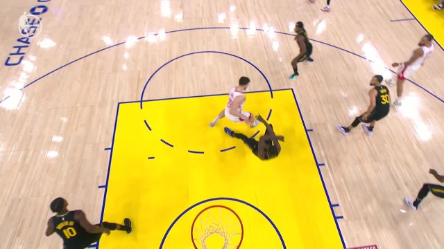 【2025年05月03日 火箭vs勇士集锦】暗流涌动！申京攻防转换顶开追梦强硬出手上篮打进