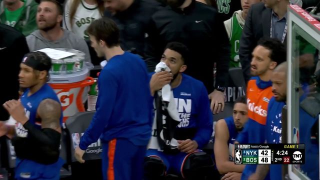【2025年05月06日 尼克斯vs凯尔特人集锦】直到投进为止！哈特连抢前场篮板助布伦森三分穿网