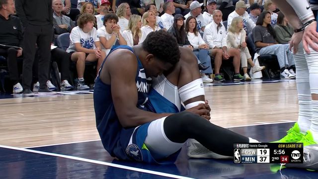 【2025年05月09日 勇士vs森林狼集锦】回归成疑！爱德华兹受伤退场库里、追梦等人上前关怀