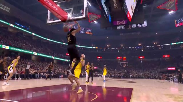 【2025年05月14日 步行者vs骑士集锦】米切尔vs步行者集锦 带伤作战轰下35+9燃尽所有