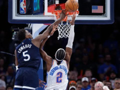 森林狼主教练芬奇直言：队员们确实对亚历山大的哨子感到沮丧，专注准备下一场比赛