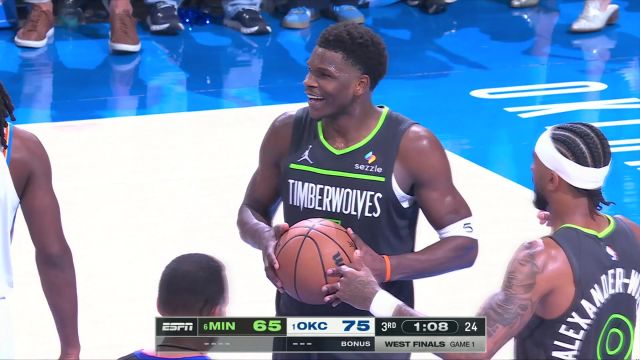 【2025年05月21日 森林狼vs雷霆集锦】超新星间的直接对话 亚历山大顶着爱德华兹抛投打板完成2+1