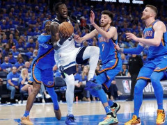 兰德尔末节被DNP登全美第1热搜：美媒喷芬奇愚蠢 球迷称西决被操控