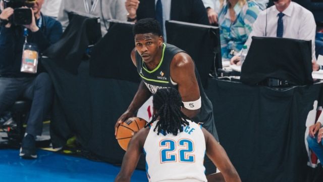 【2025年05月27日 雷霆vs森林狼集锦】爱德华兹16分季后赛生涯第2低！此前7次G4场均34.9分历史第一