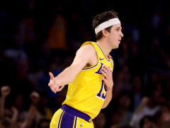 湖人从未考虑过交易里夫斯，他在管理层心中的地位稳固且重要球队视他为第二个卡鲁索