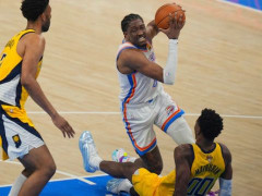 杰伦威正负值-40创下个人季后赛生涯新低，刷新了NBA总决赛历史正负值最低纪录！