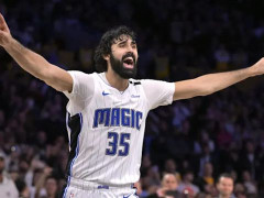 美记：湖人已就温德尔·卡特和比塔泽的交易，与魔术展开初步接触