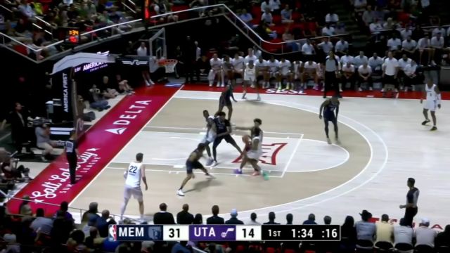 【2025年07月08日 灰熊vs爵士集锦】手感柔和为所欲为 哈克雷斯完全失去重心依旧将球打进