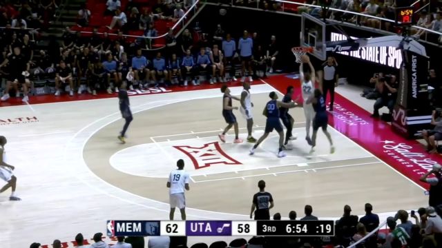 【2025年07月08日 灰熊vs爵士集锦】埋伏篮下拔地而起 菲利波夫斯基禁区之中双臂灌筐