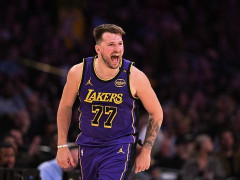 东契奇单场三分纪录 答案：9记