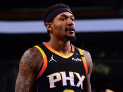 美记：快船、湖人、森林狼和雄鹿都是比尔的潜在追求者，热火退出对比尔的竞争