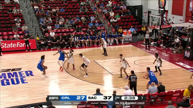 【2025年07月11日 魔术vs国王集锦】射手本能！伊桑-汤普森借挡拆果断发炮 大号三分一击即中