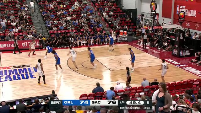 【2025年07月11日 魔术vs国王集锦】势大力沉！克利福德底角得球直接挂挡 极速突破上演滑翔飞扣