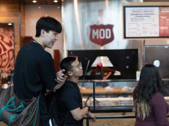 nba直播在线观看高清直播：夏季联赛开拓者VS勇士（7.12）杨瀚森首秀备受关注