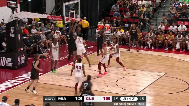 【2025年07月14日 热火vs骑士集锦】库克小手一抖向空中一抛 韦尔球到人到隔人空接暴扣